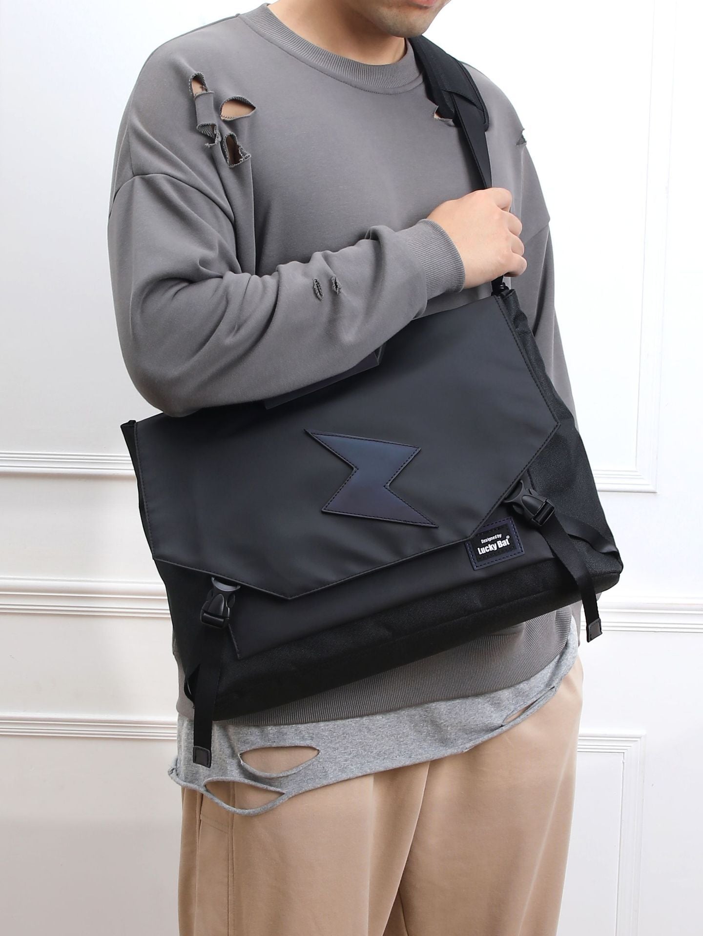 Laptop Bag Portable Messenger Bag Gaming Notebook Large Capacity Shoulder Bag